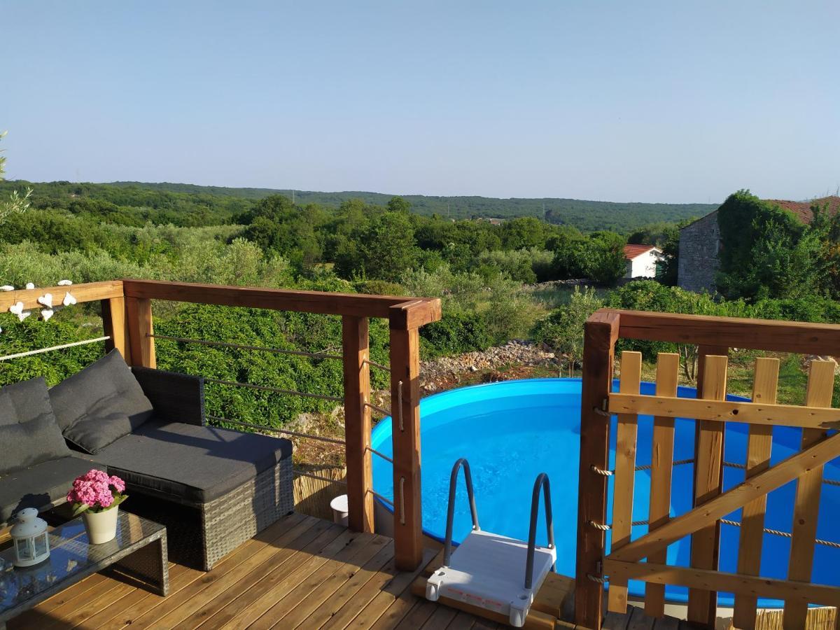 Prima Insula Glamping 호텔 Brusici 외부 사진